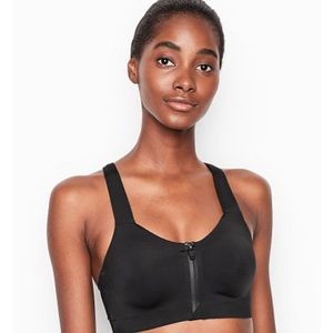 Victoria’s Secret Knockout Front-Close Sport Bra